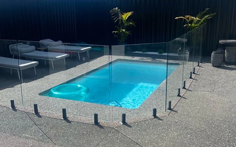 Seemless Edge Pool Surrounds